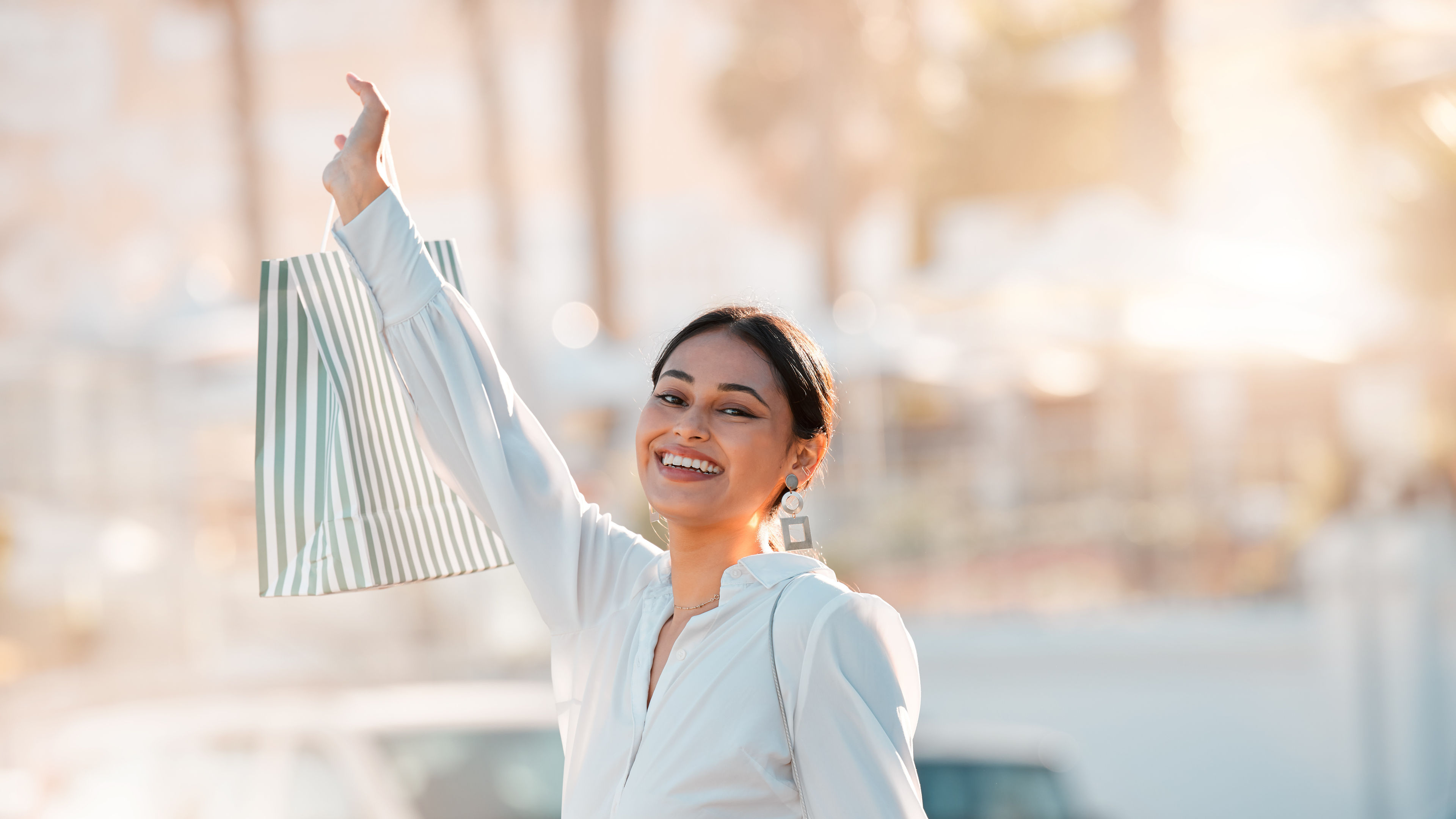 Smiling woman in the city