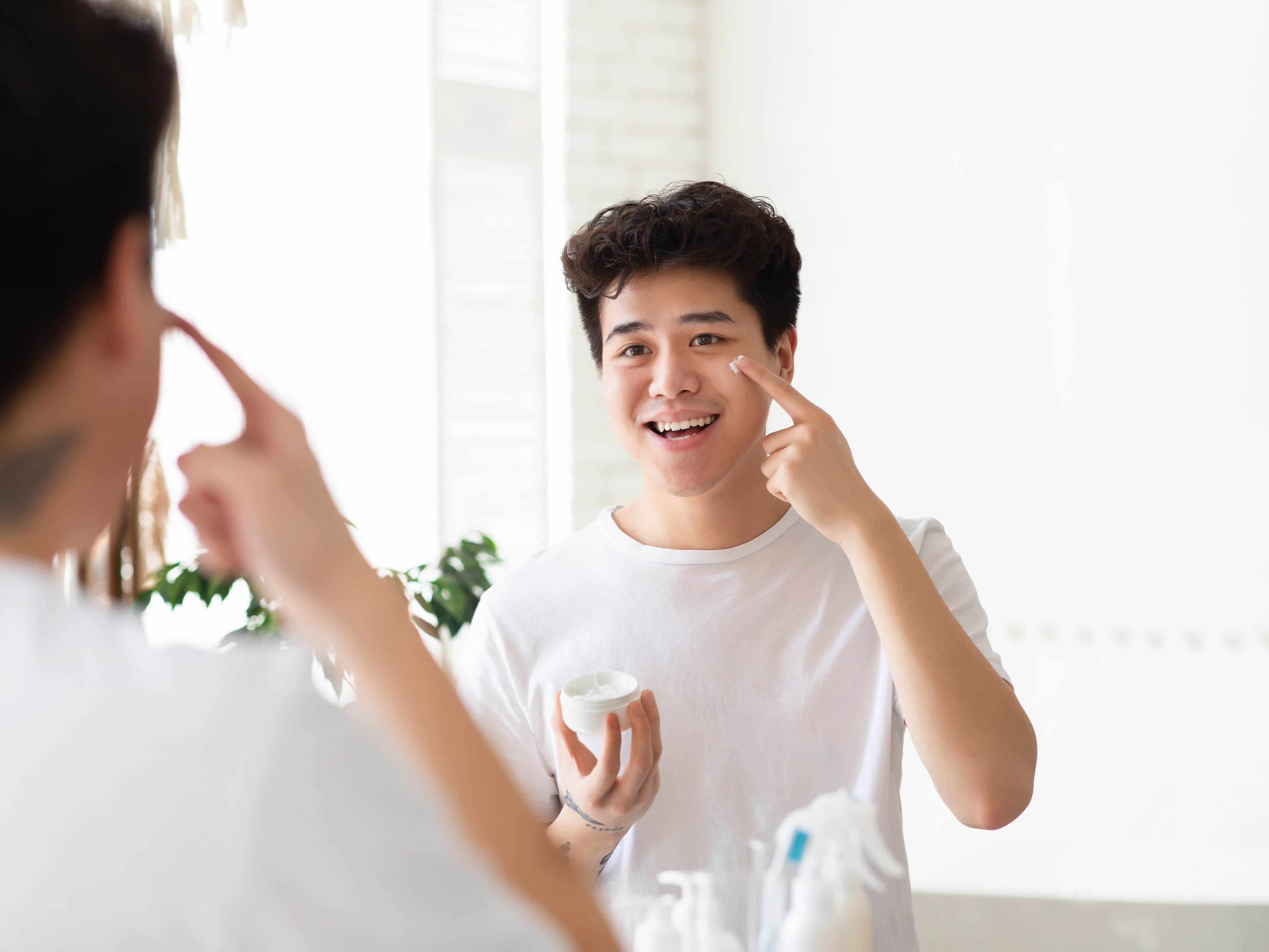 Skin care sa bahay, lalaki araw araw na pamamaraan, paggamot sa bahay sa covid 