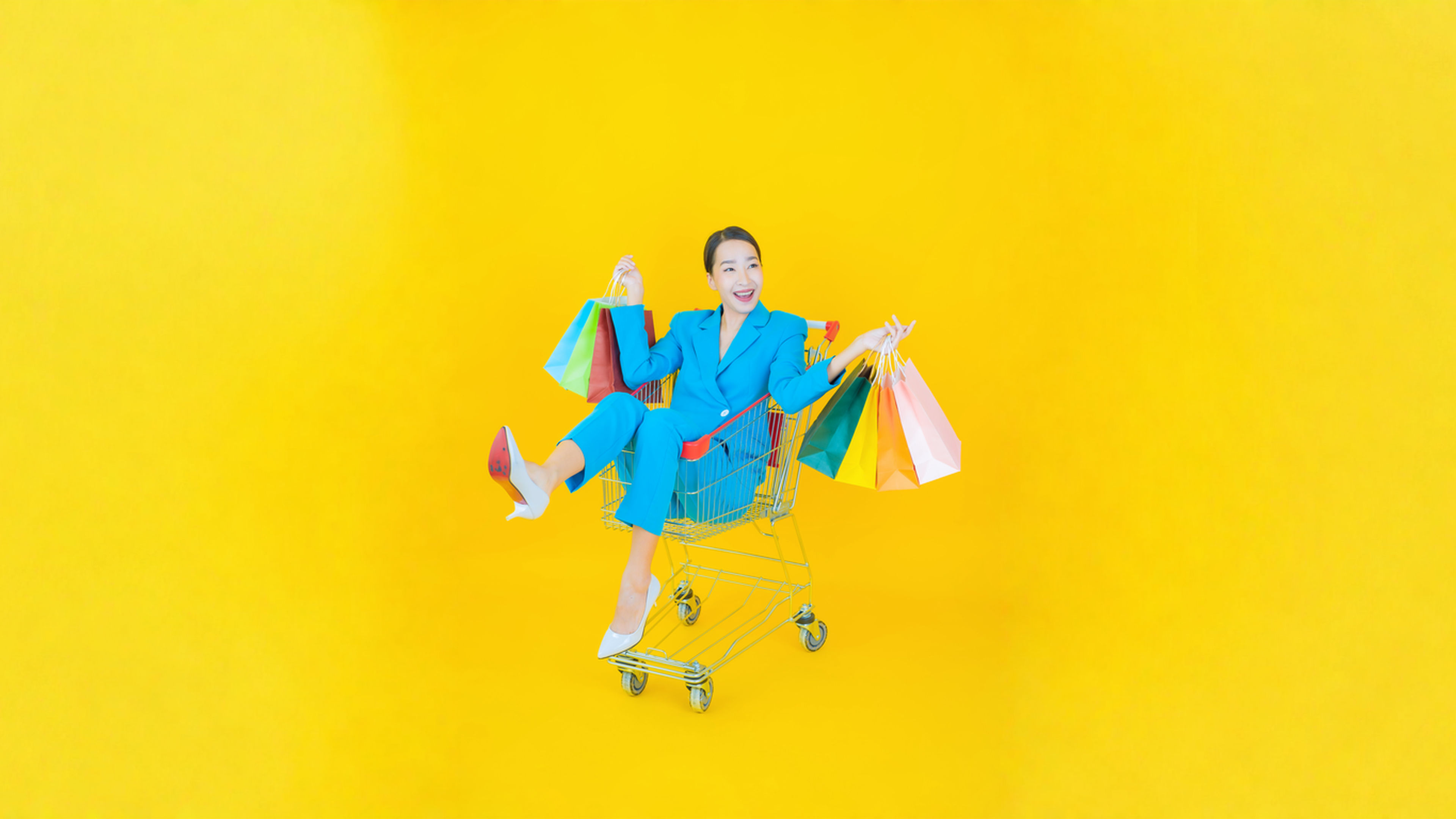 Portrait beautiful young asian woman smile with grocery basket